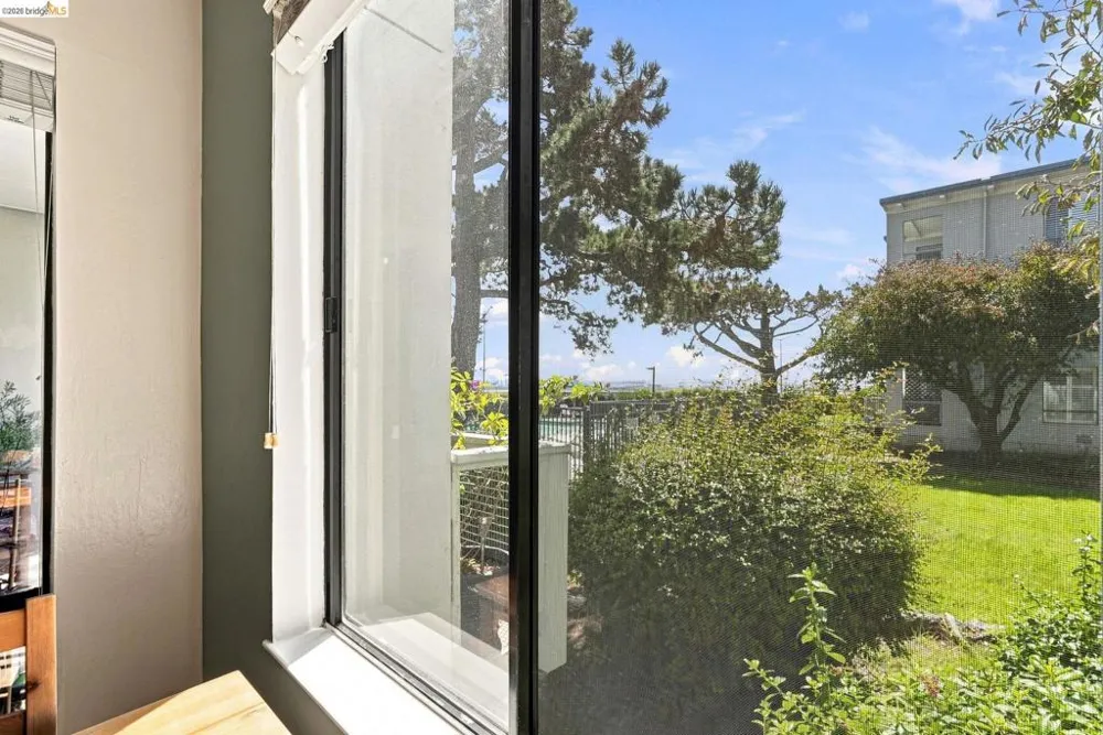 3 Commodore #158 Emeryville, CA 94608