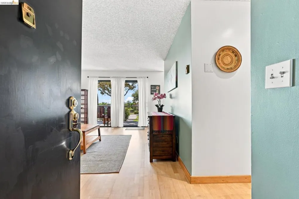 3 Commodore #158 Emeryville, CA 94608