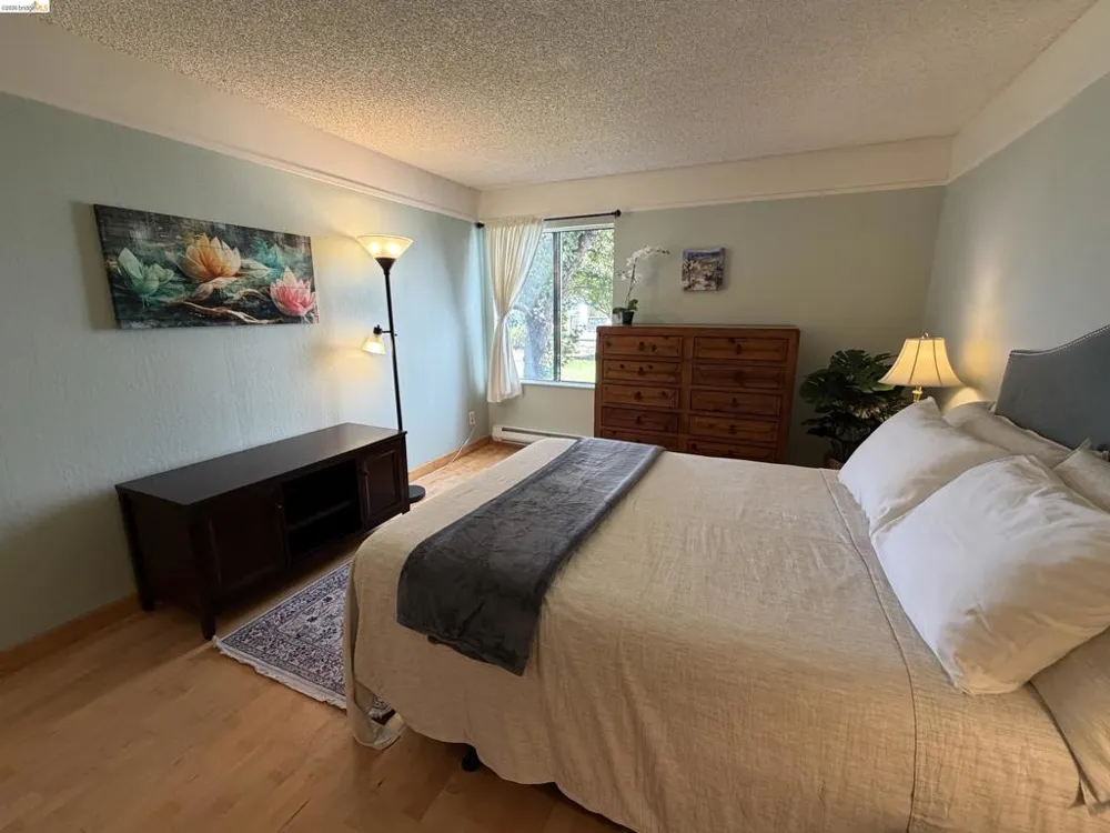 3 Commodore #158 Emeryville, CA 94608