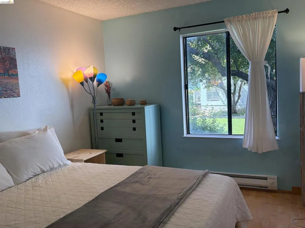 3 Commodore #158 Emeryville, CA 94608