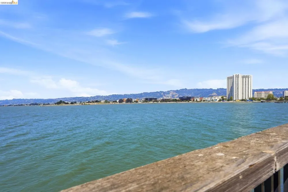 3 Commodore #158 Emeryville, CA 94608