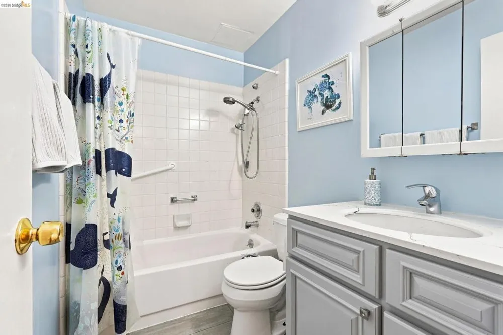 3 Commodore #158 Emeryville, CA 94608