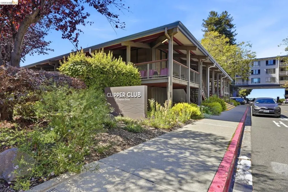 3 Commodore #158 Emeryville, CA 94608