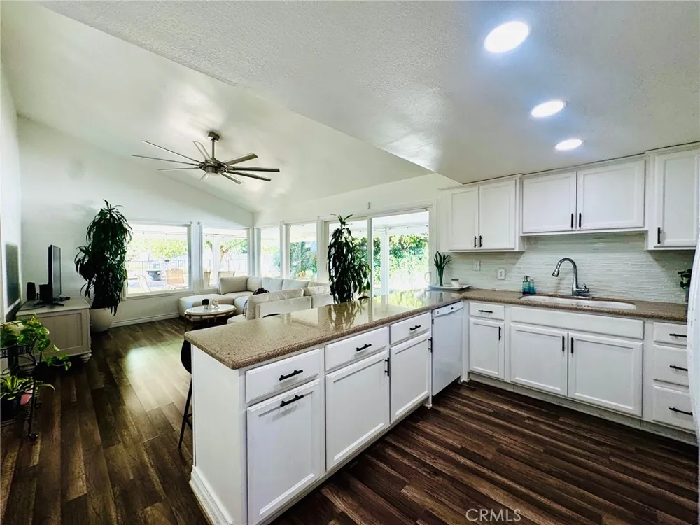 10611 Shellabarger Bakersfield, CA 93312