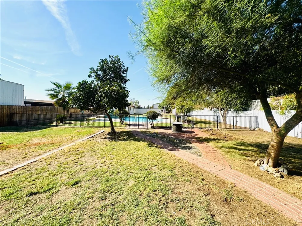 10611 Shellabarger Bakersfield, CA 93312