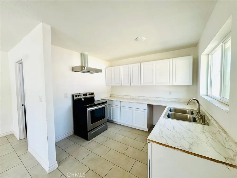 10611 Shellabarger Bakersfield, CA 93312