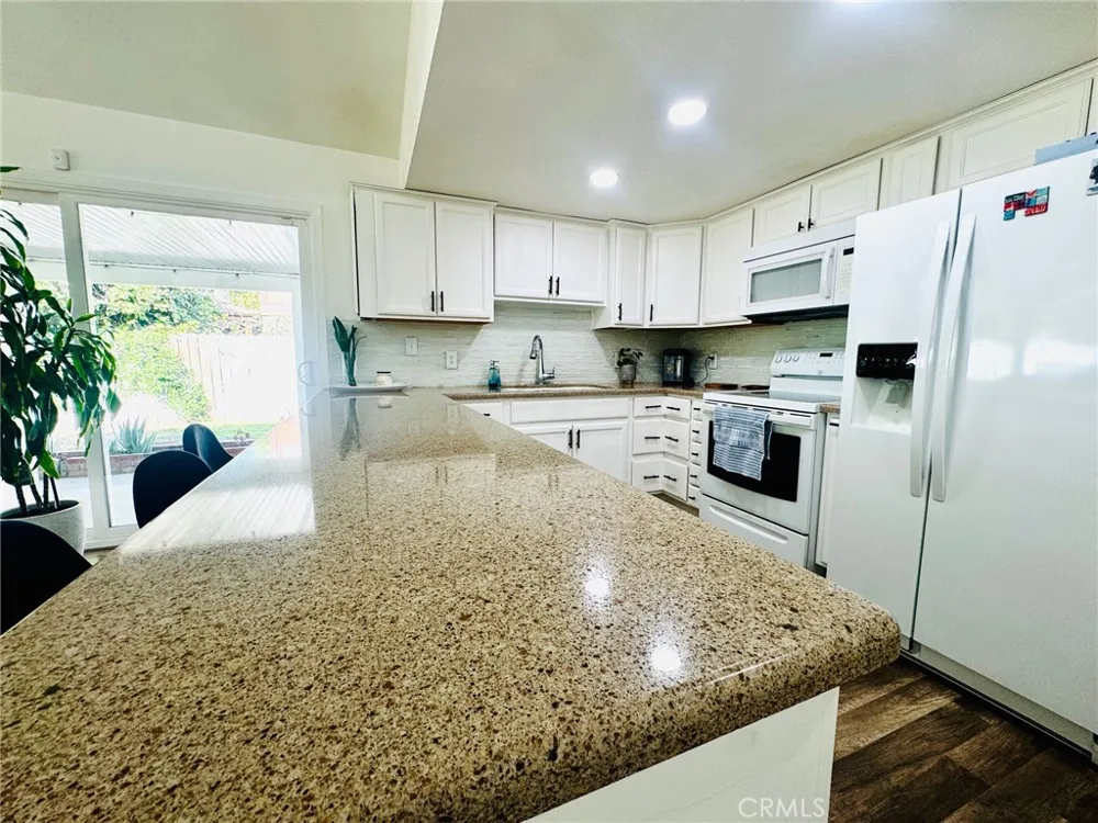 10611 Shellabarger Bakersfield, CA 93312