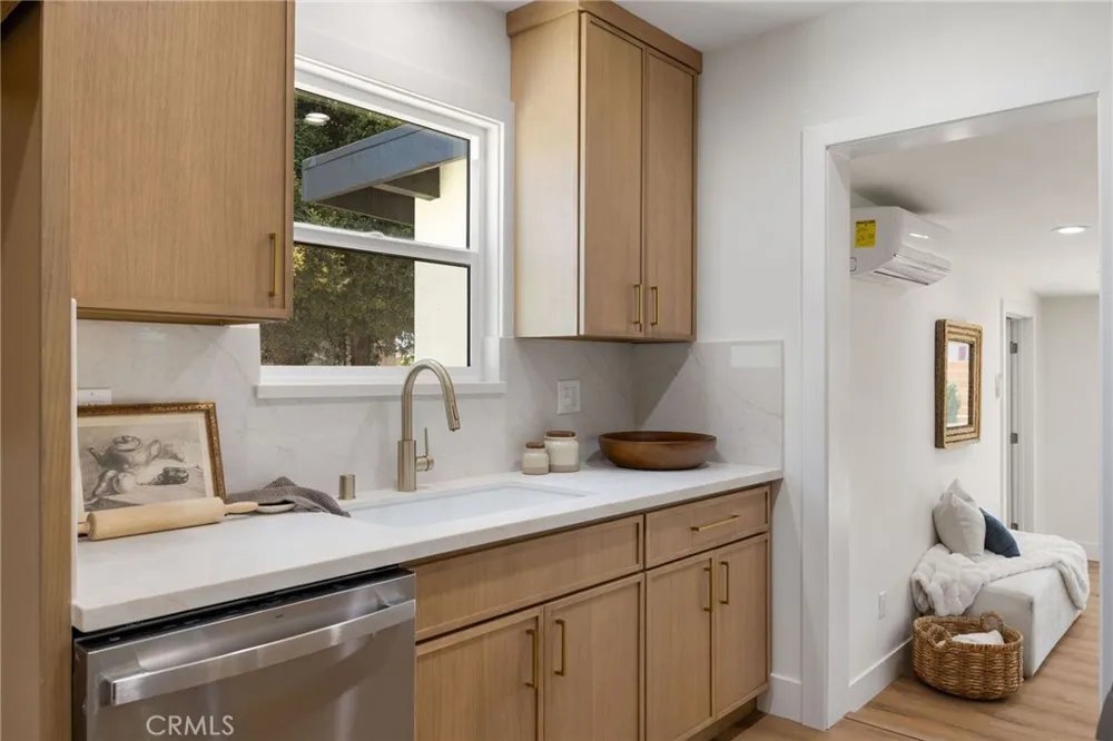 6772 Hazard Westminster, CA 92683