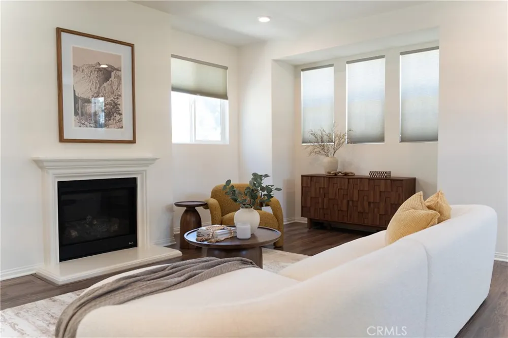 9110 Foster Chatsworth, CA 91311
