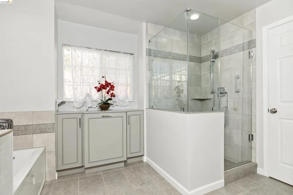 105 W Bolton Rd Oakley, CA 94561