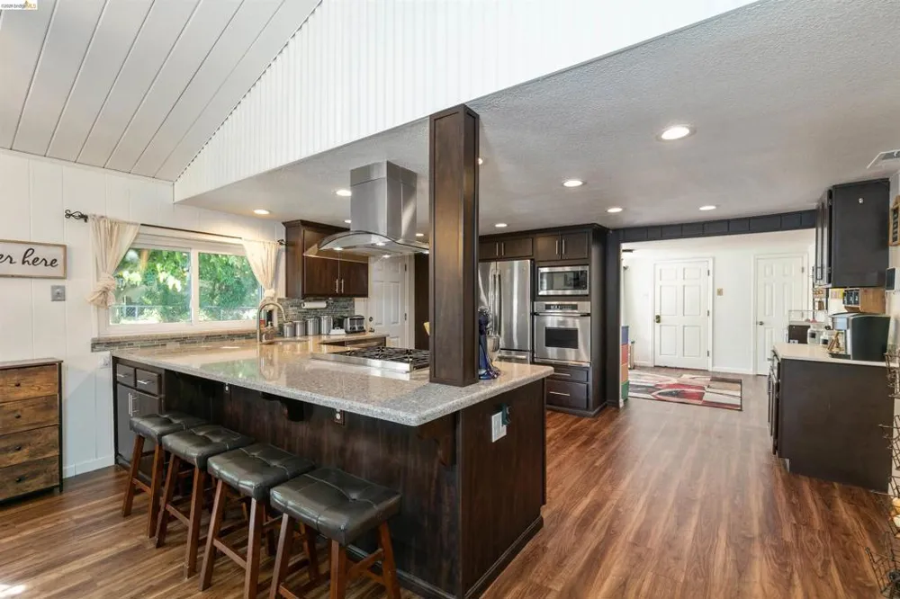 105 W Bolton Rd Oakley, CA 94561