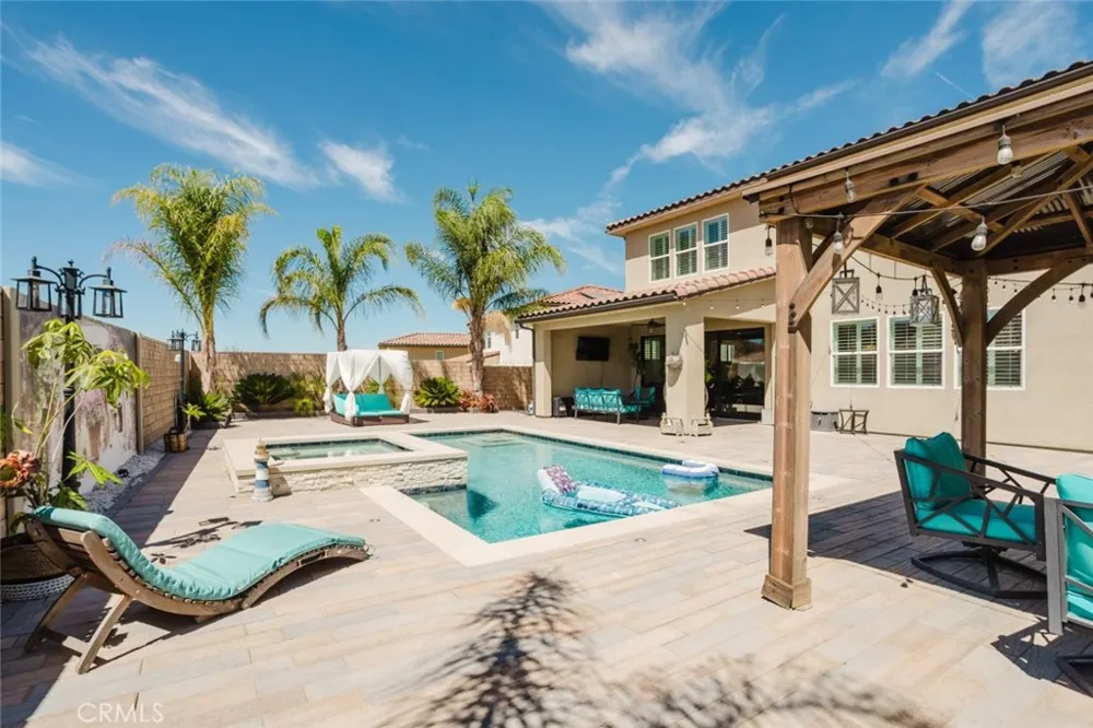 18930 Carranza Lane Saugus, CA 91350