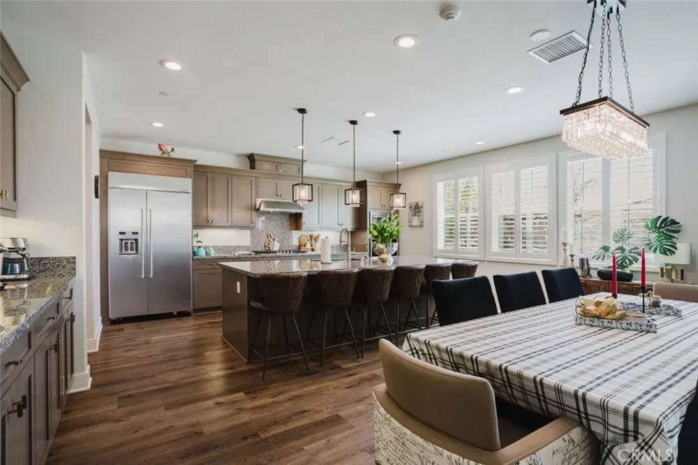 18930 Carranza Lane Saugus, CA 91350