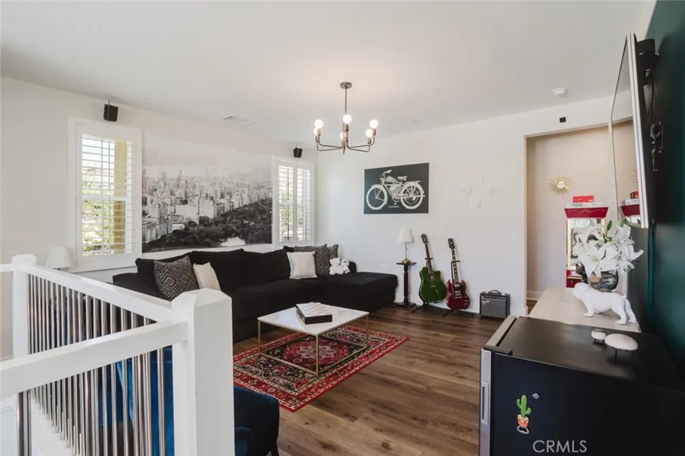18930 Carranza Lane Saugus, CA 91350