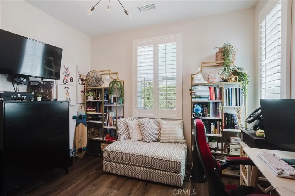 18930 Carranza Lane Saugus, CA 91350