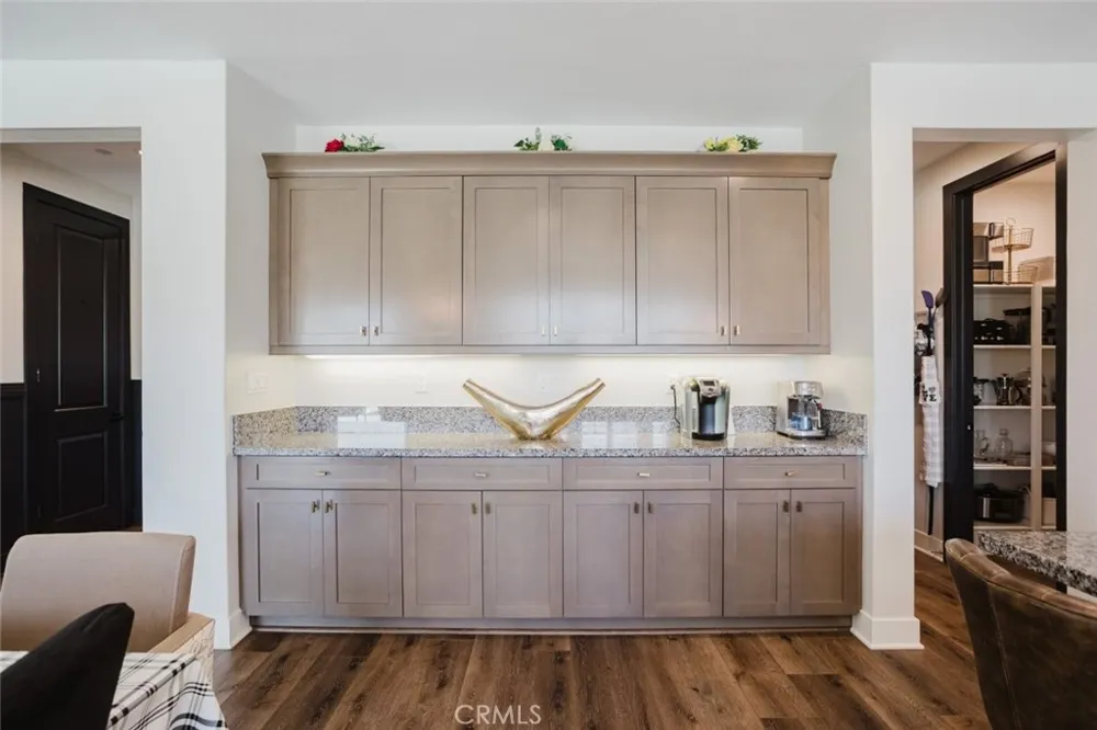 18930 Carranza Lane Saugus, CA 91350