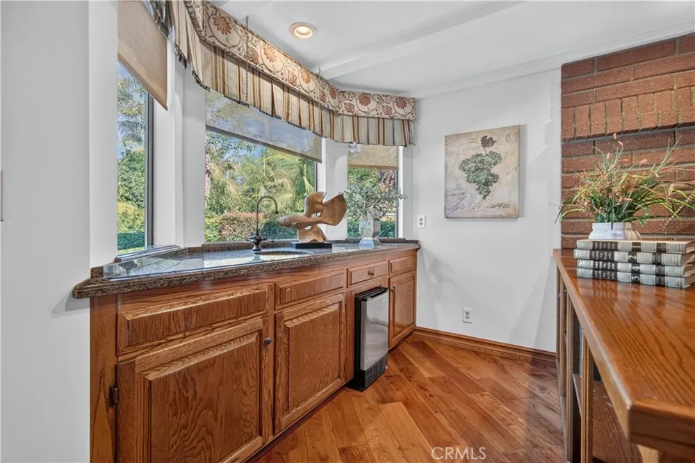 757 Quail Valley West Covina, CA 91791