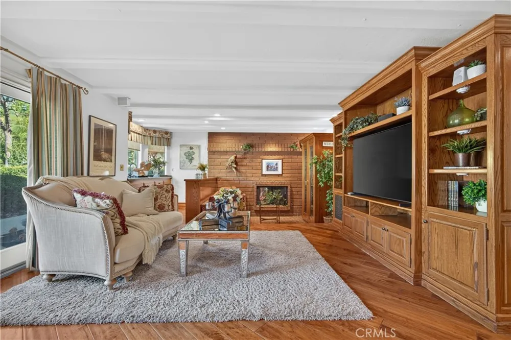 757 Quail Valley West Covina, CA 91791