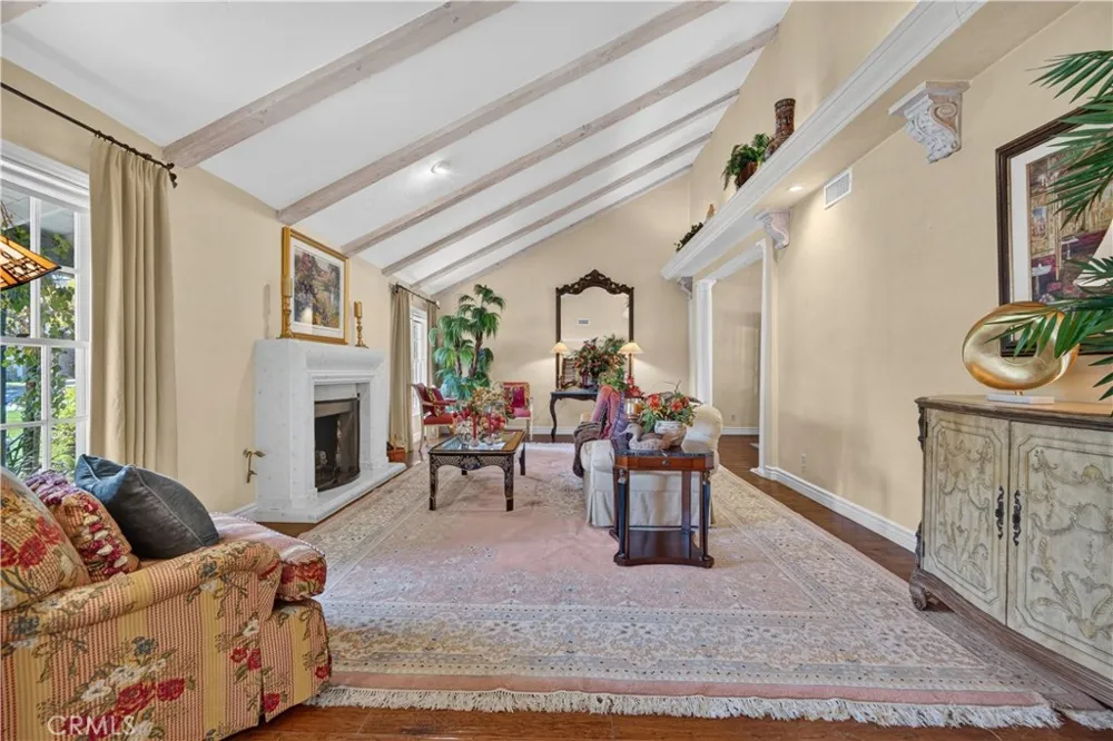 757 Quail Valley West Covina, CA 91791