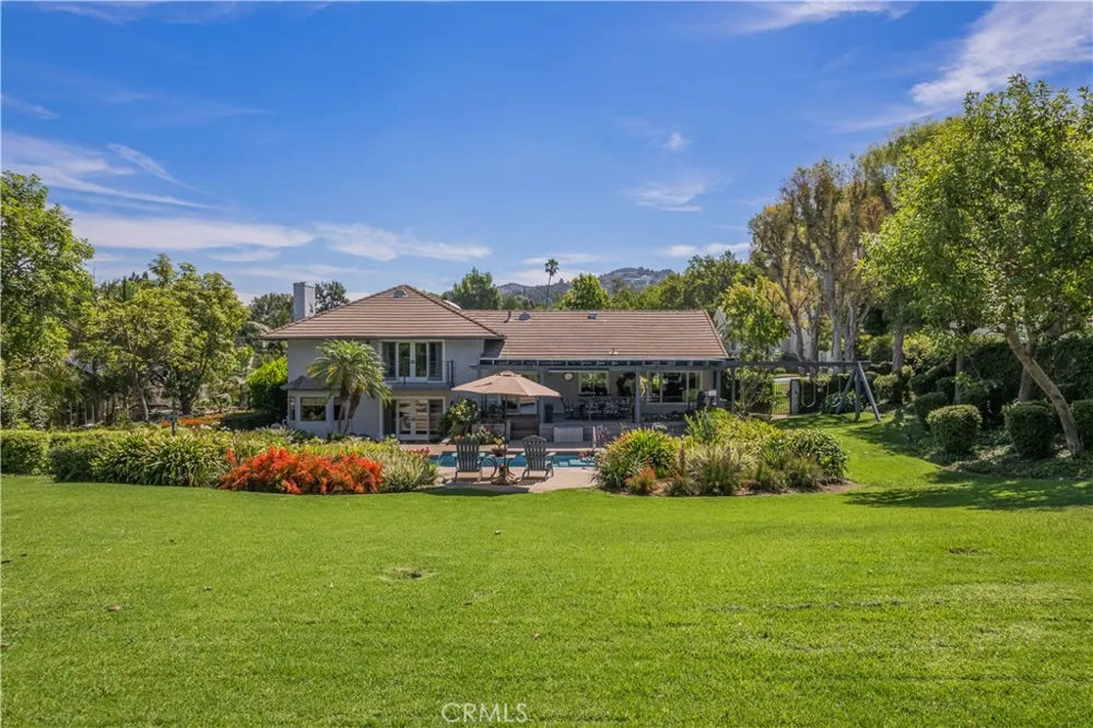 757 Quail Valley West Covina, CA 91791