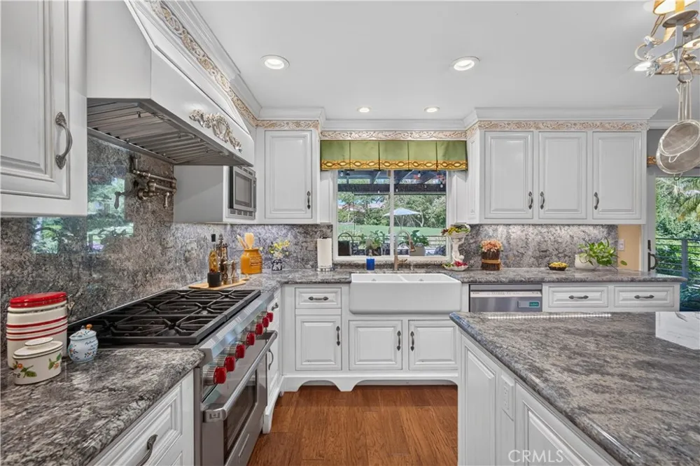757 Quail Valley West Covina, CA 91791