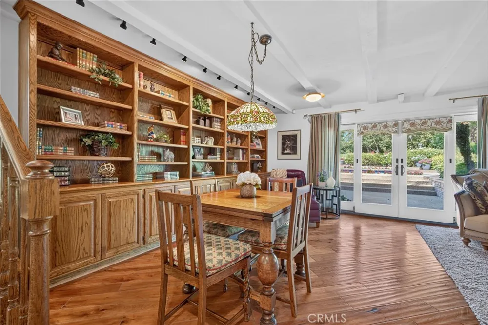 757 Quail Valley West Covina, CA 91791