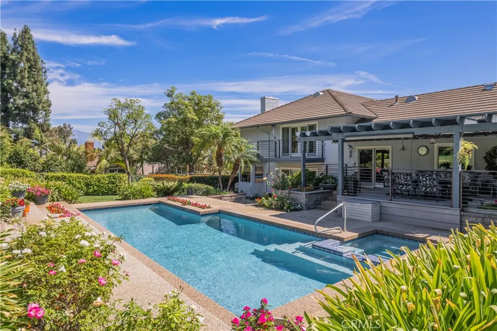 757 Quail Valley West Covina, CA 91791