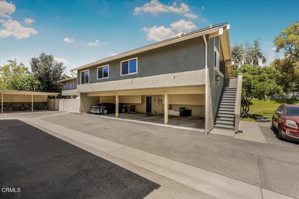 569 Rio Grande Circle Thousand Oaks, CA 91360