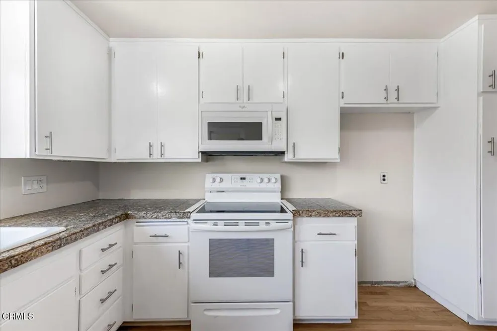 569 Rio Grande Circle Thousand Oaks, CA 91360