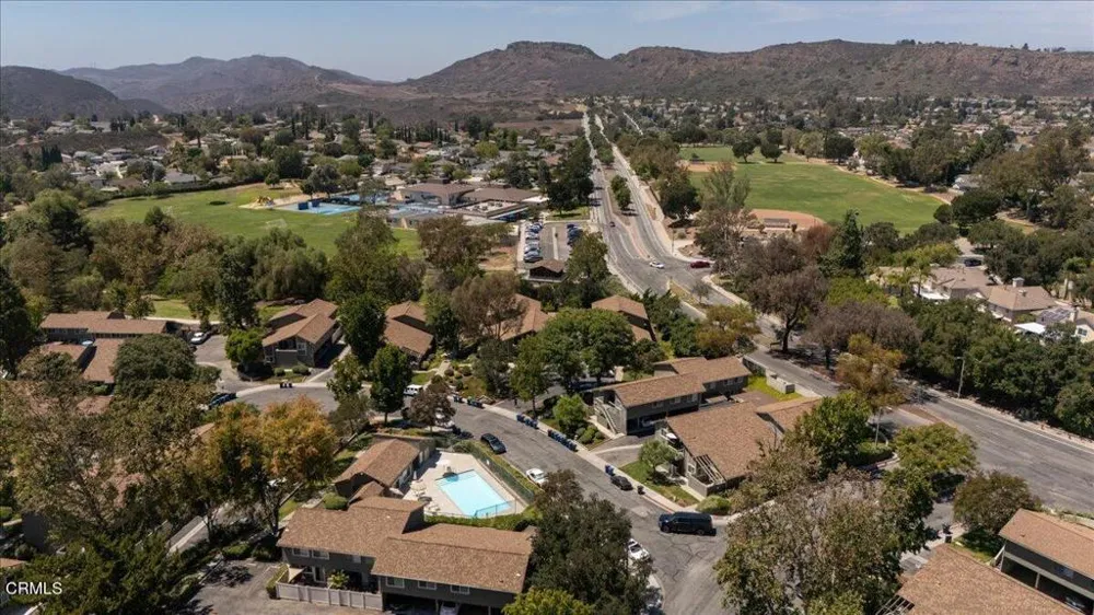 569 Rio Grande Circle Thousand Oaks, CA 91360