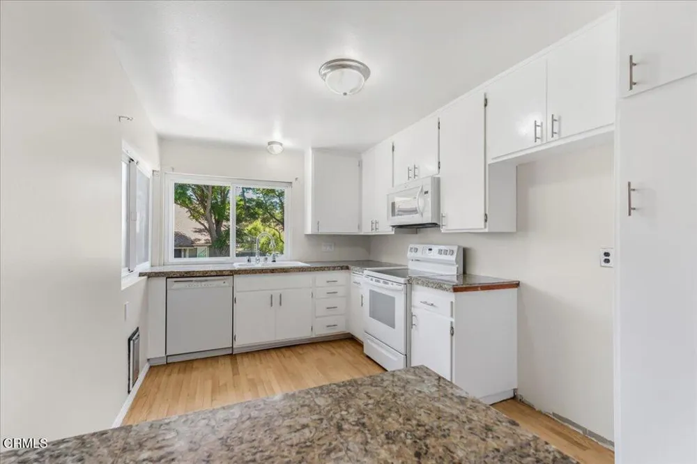 569 Rio Grande Circle Thousand Oaks, CA 91360