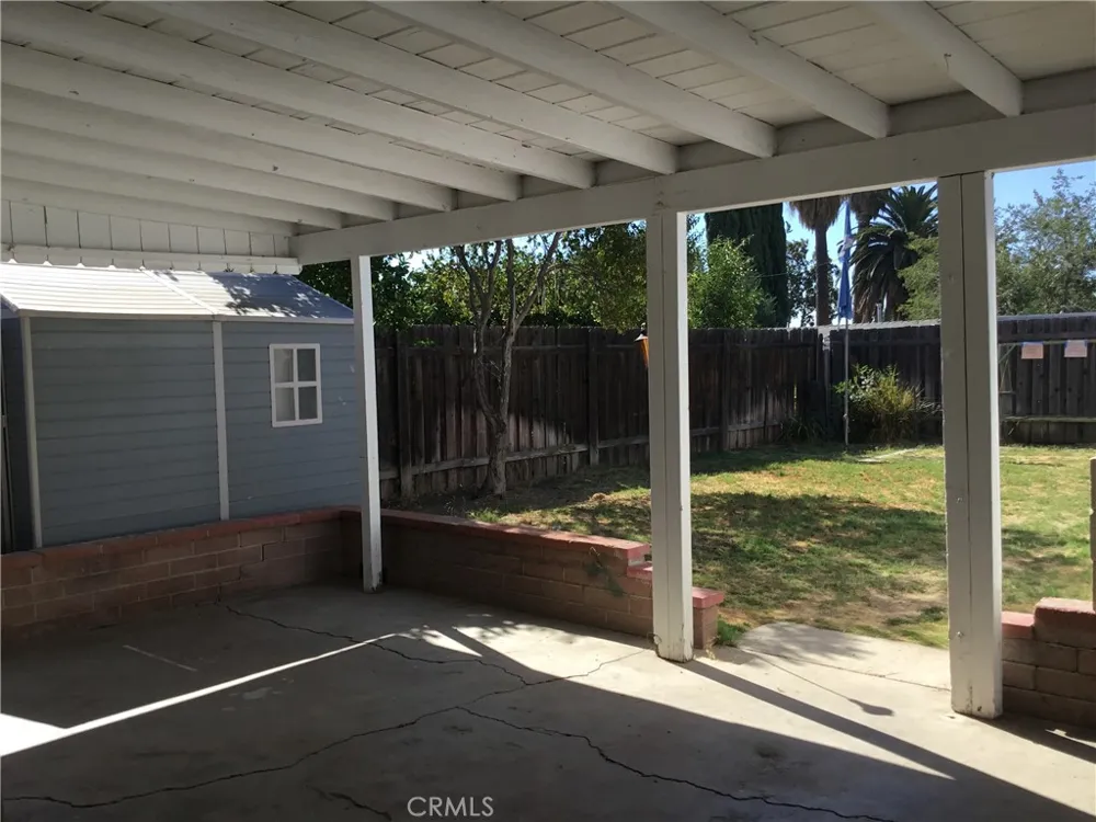 17214 Donmetz Granada Hills, CA 91344