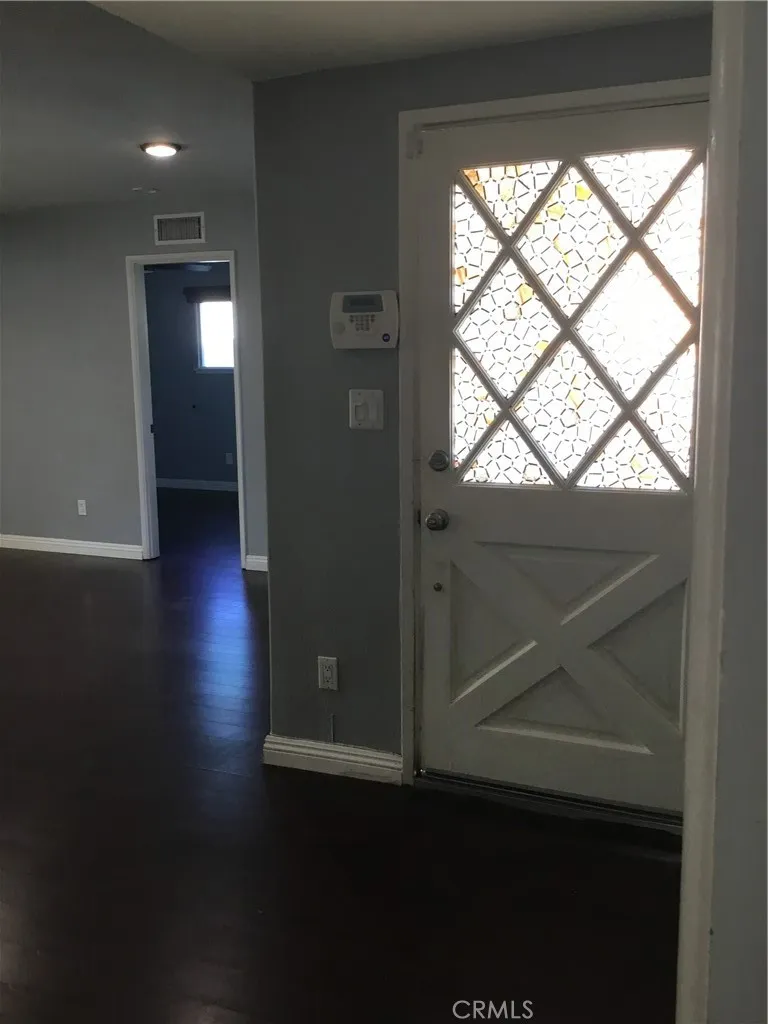 17214 Donmetz Granada Hills, CA 91344