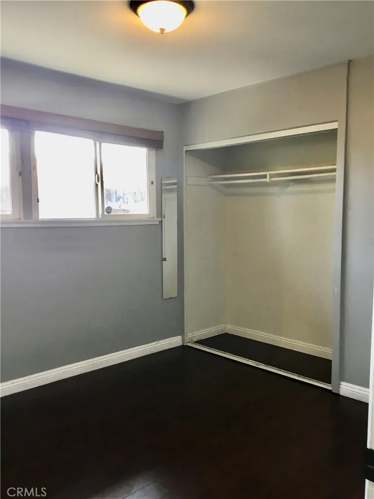 17214 Donmetz Granada Hills, CA 91344