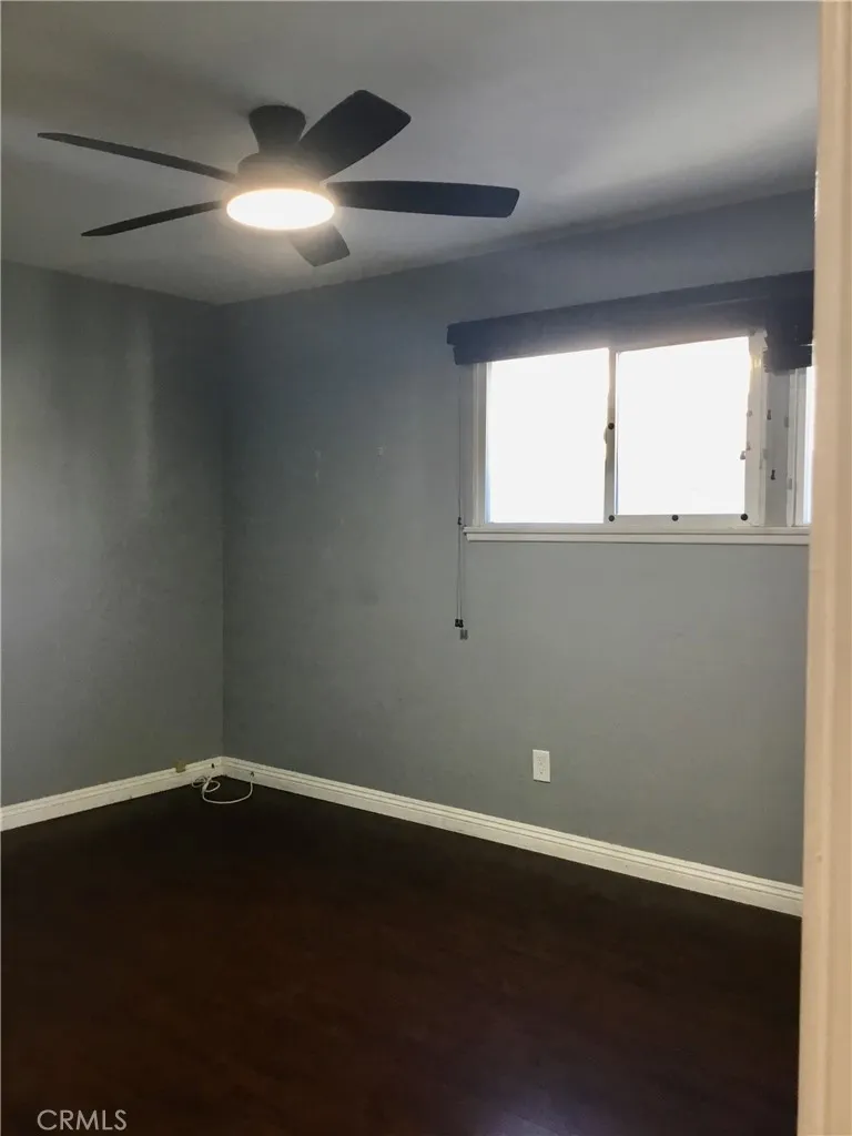 17214 Donmetz Granada Hills, CA 91344