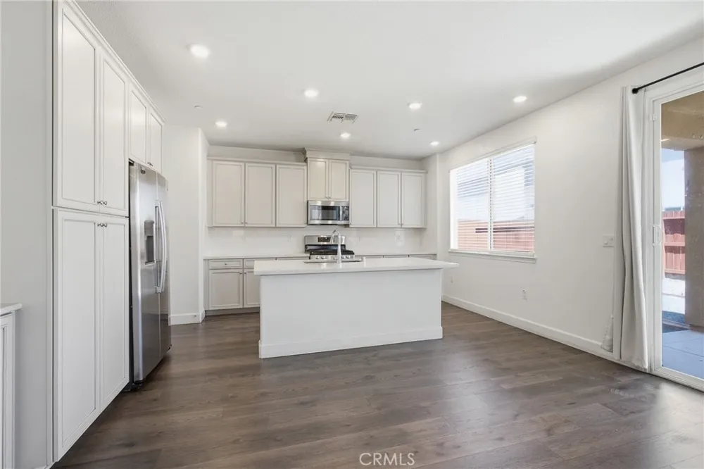 3265 Garibaldi Roseville, CA 95747