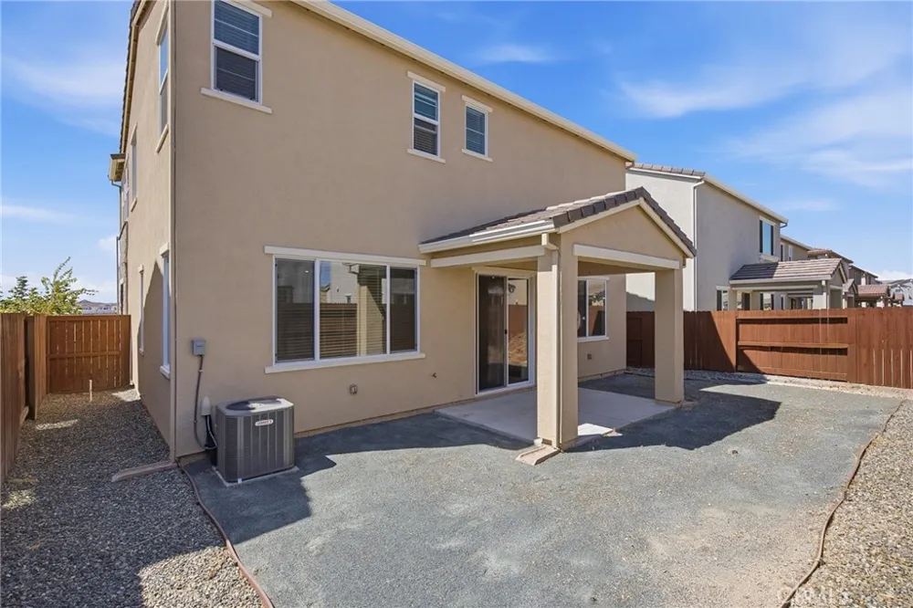 3265 Garibaldi Roseville, CA 95747