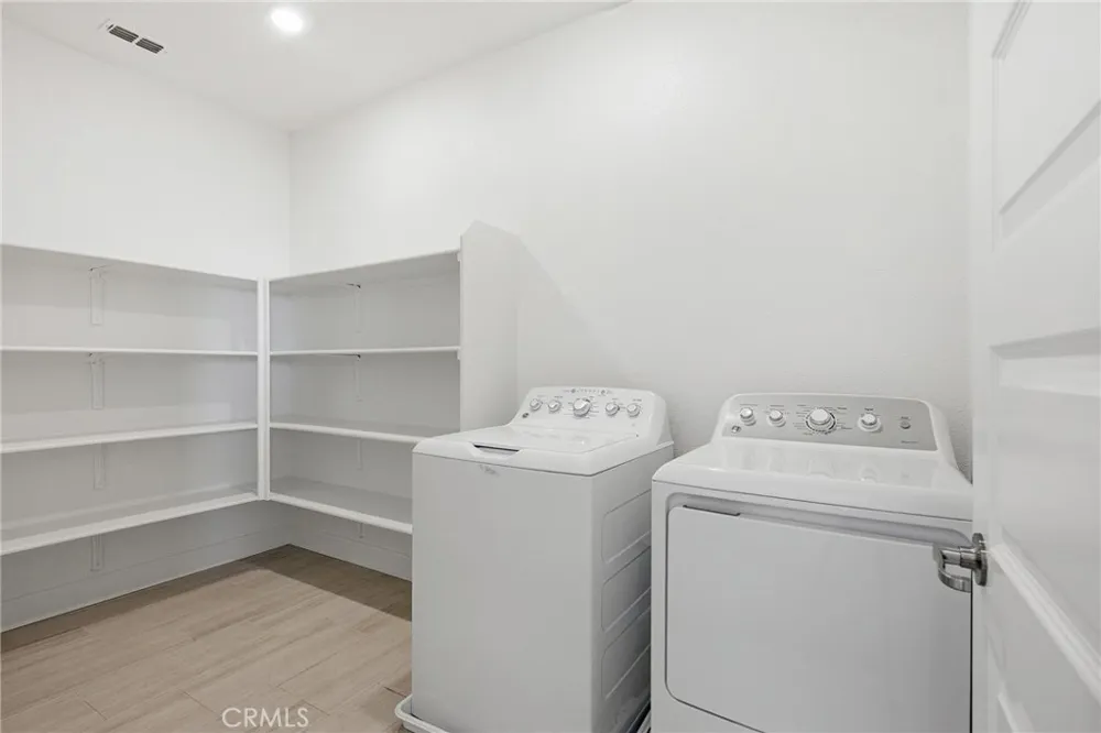 3265 Garibaldi Roseville, CA 95747