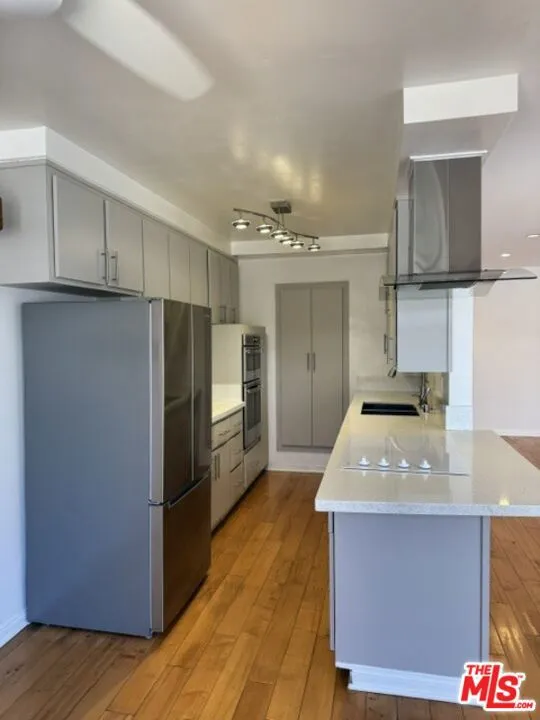8710 Delgany Ave #23 Playa del Rey, CA 90293