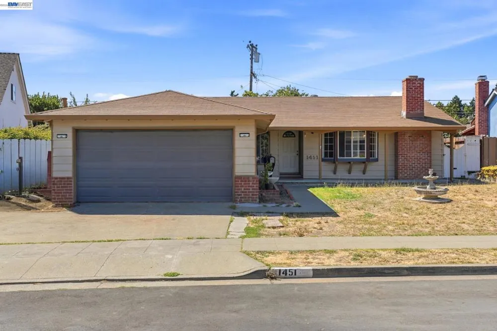 1451 Linfield Ln Hayward, CA 94545