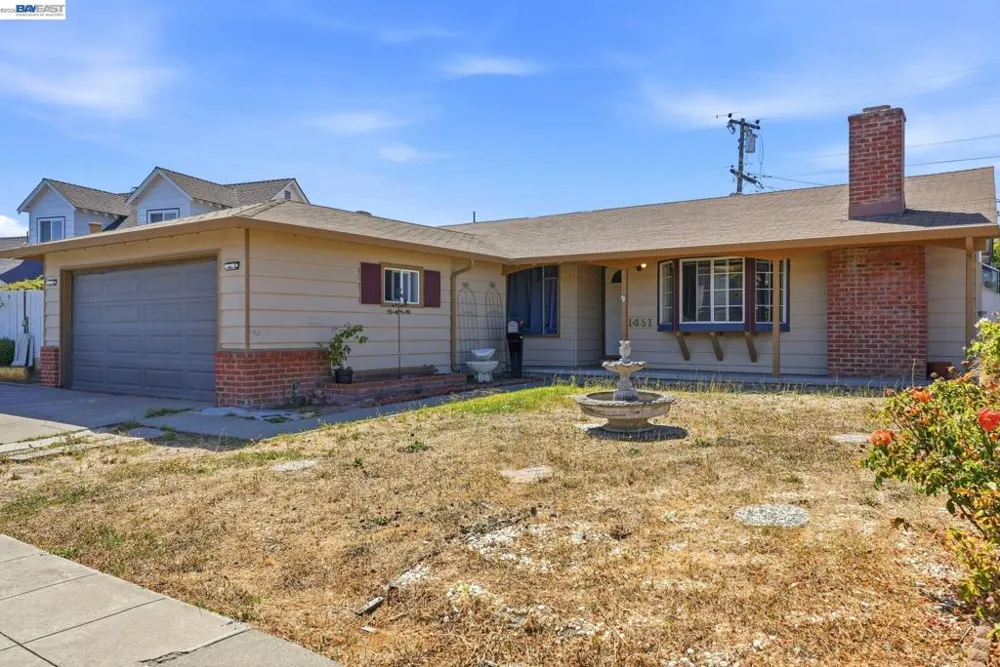 1451 Linfield Ln Hayward, CA 94545