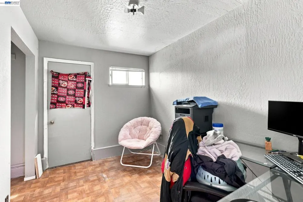 1451 Linfield Ln Hayward, CA 94545
