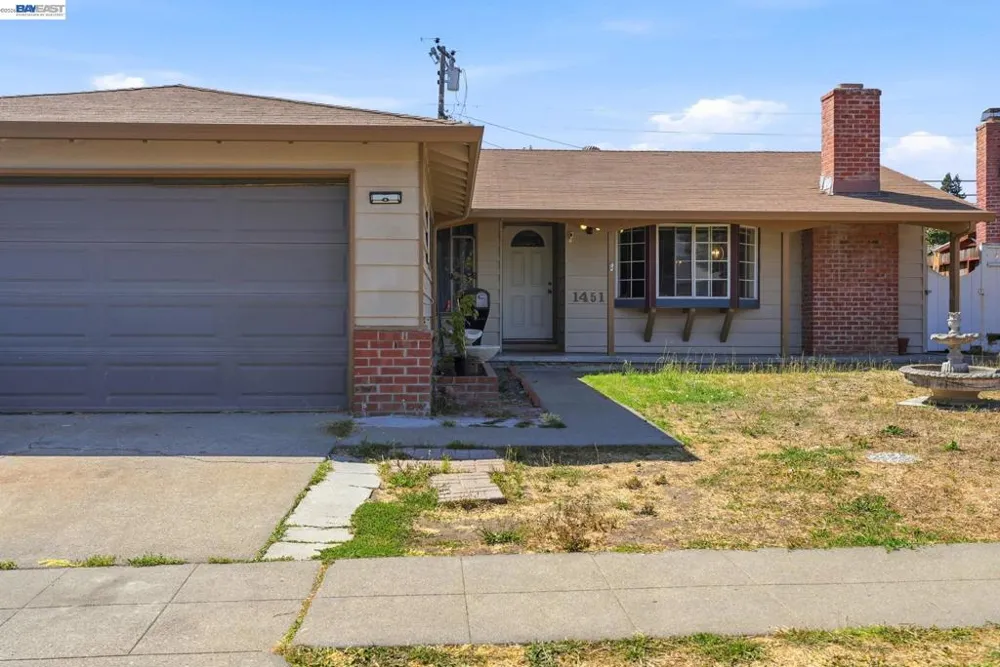 1451 Linfield Ln Hayward, CA 94545