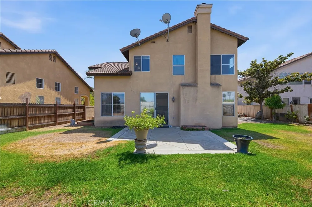 987 Chinotto Corona, CA 92881