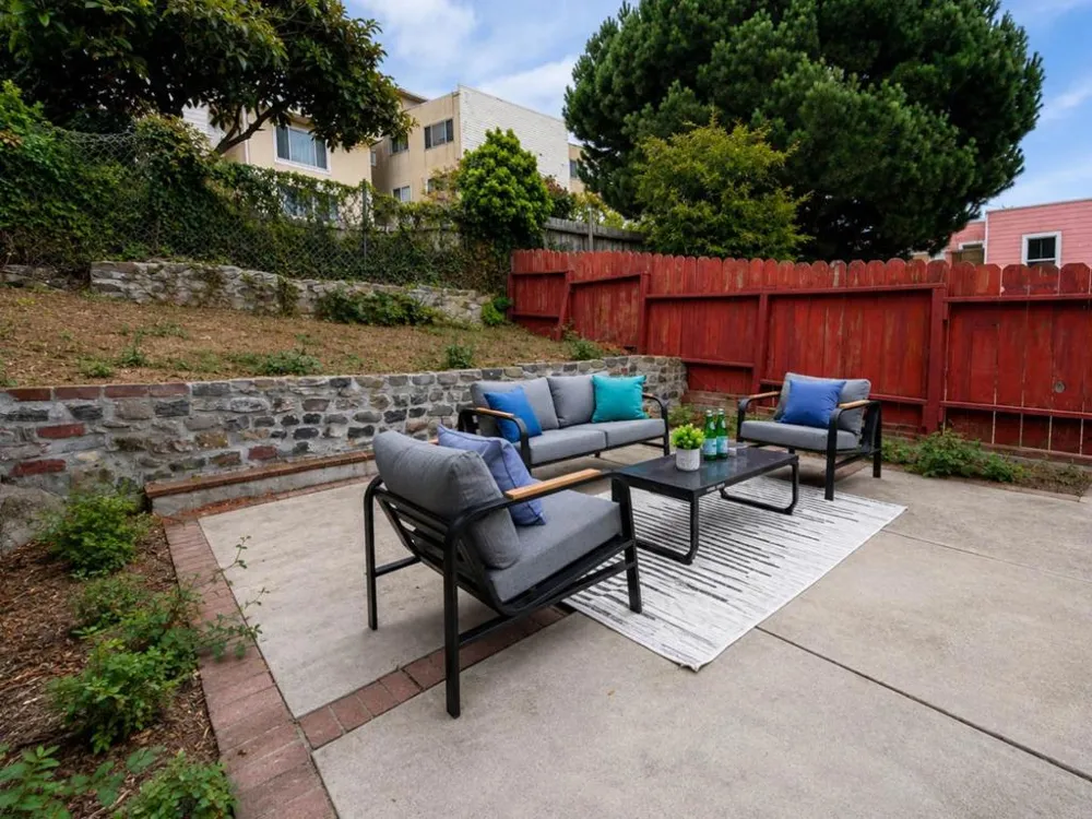 26 Vendome Avenue Daly City, CA 94014