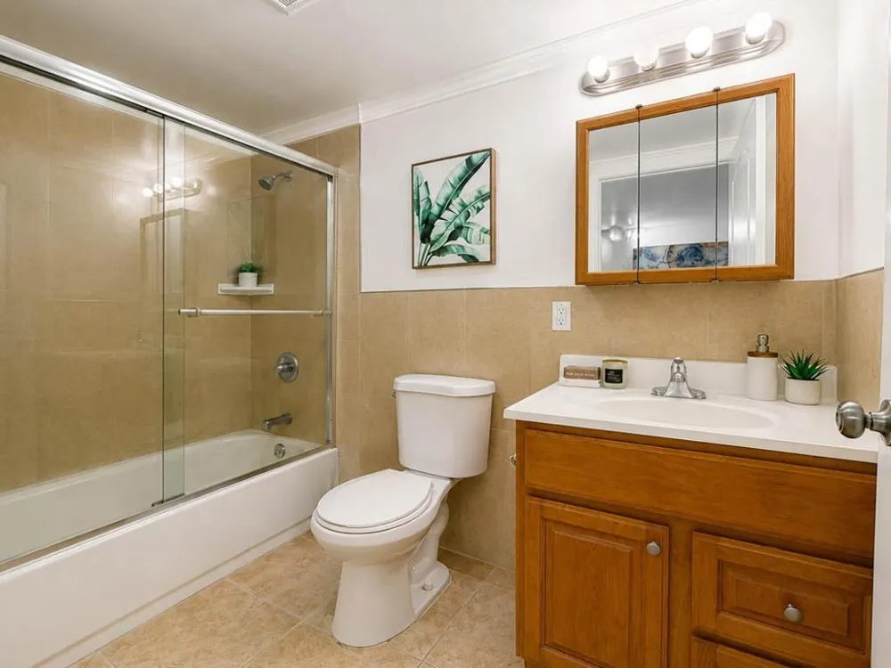 26 Vendome Avenue Daly City, CA 94014