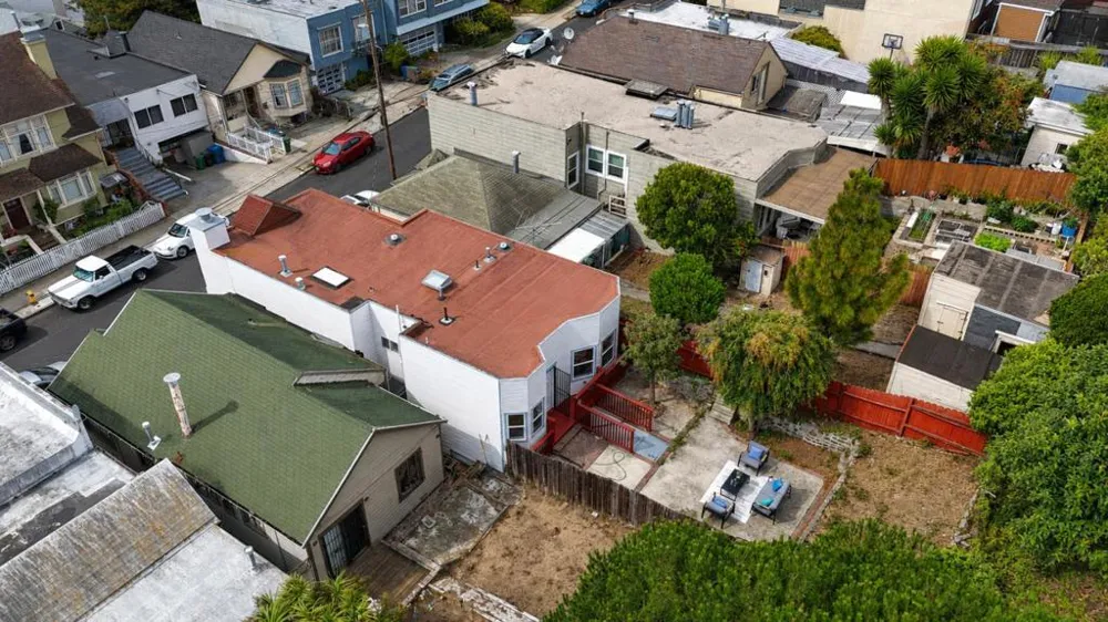 26 Vendome Avenue Daly City, CA 94014