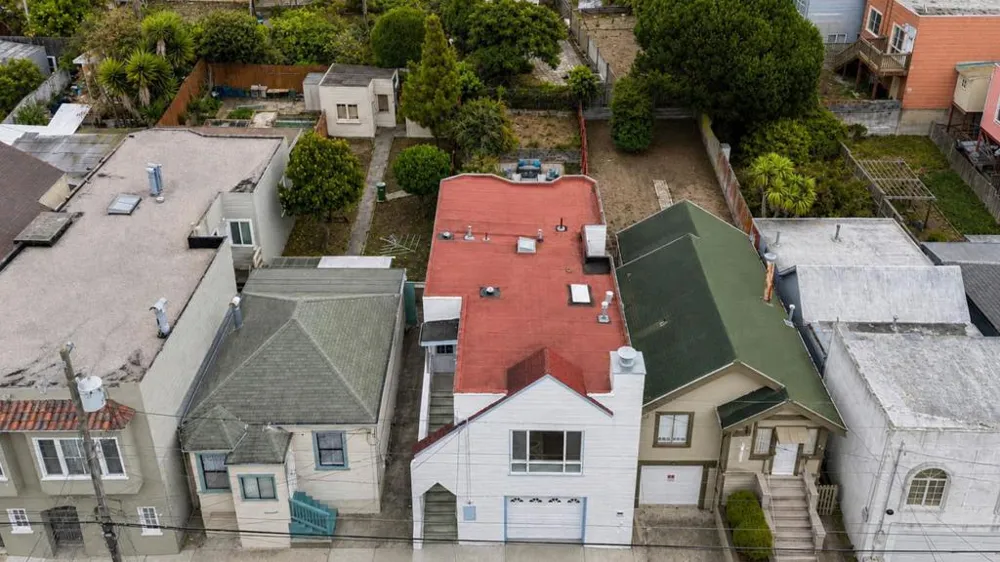 26 Vendome Avenue Daly City, CA 94014