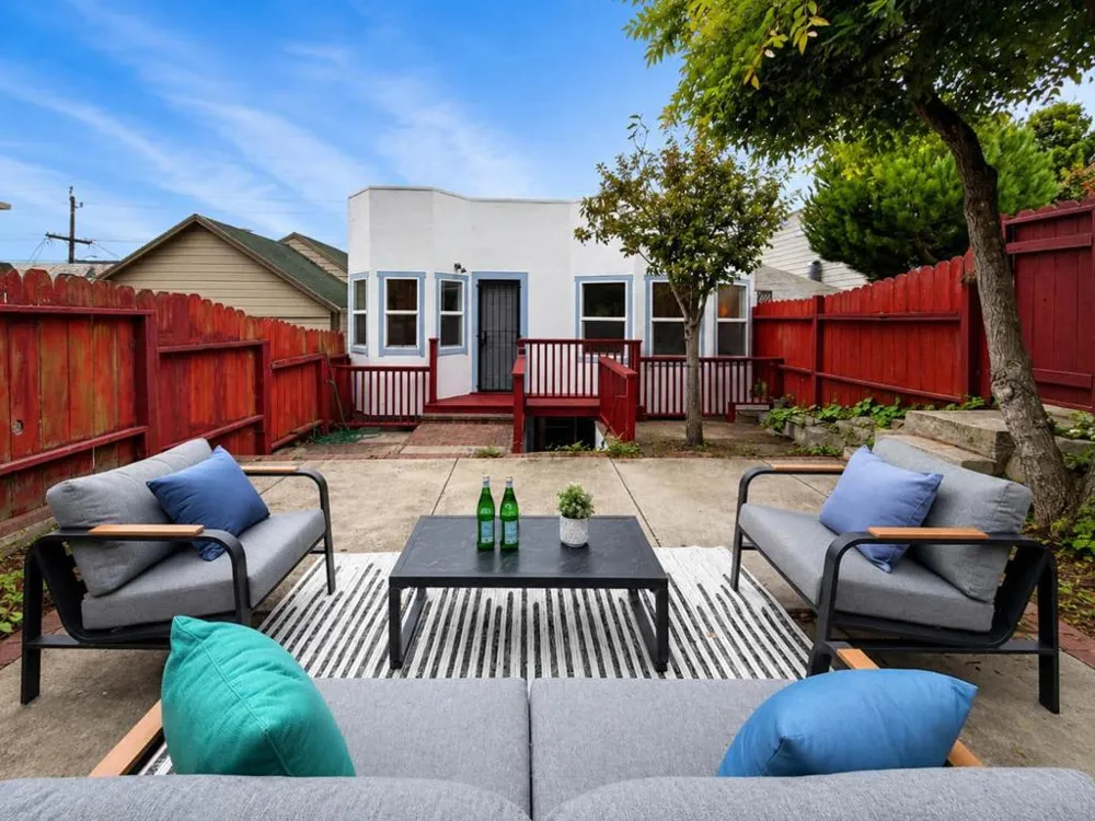 26 Vendome Avenue Daly City, CA 94014