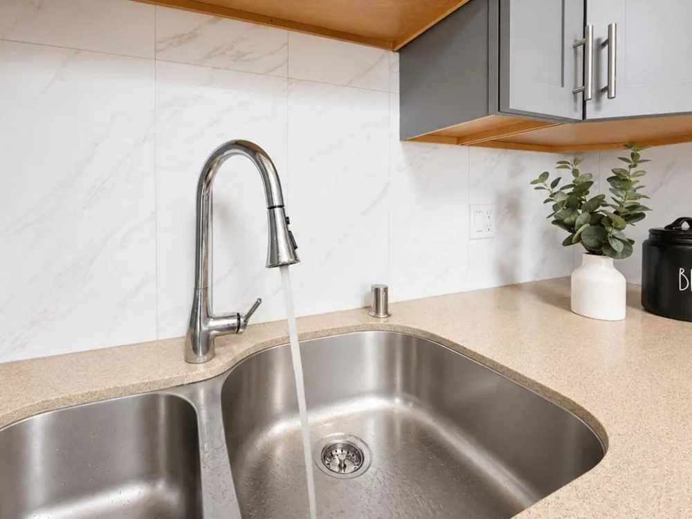 26 Vendome Avenue Daly City, CA 94014